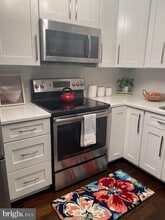 Building Photo - 1308 Clifton St NW