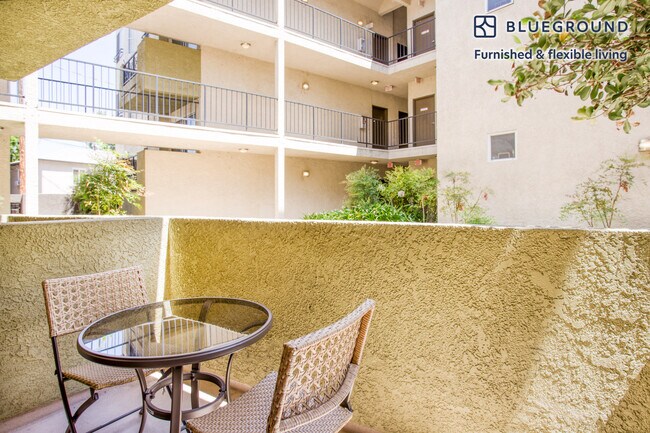 Foto del edificio - 230 N Kenwood St