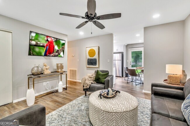 Foto del edificio - 4589 Ryan Rd