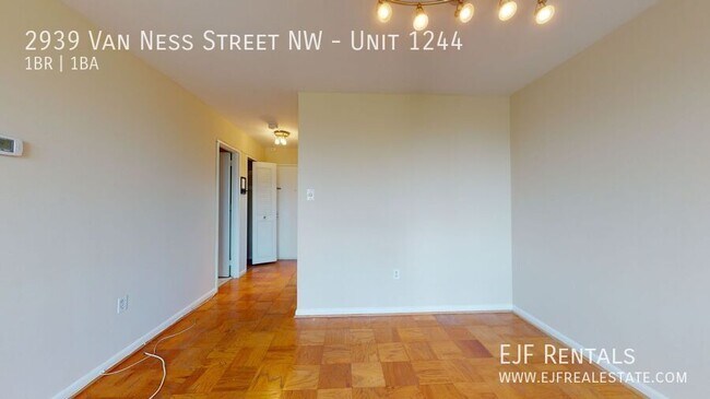 Foto del edificio - Amenities GALOR! All Energy Utilities Incl...