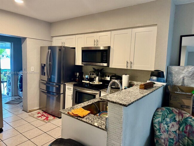 Foto del edificio - 260 SW 8th Ave