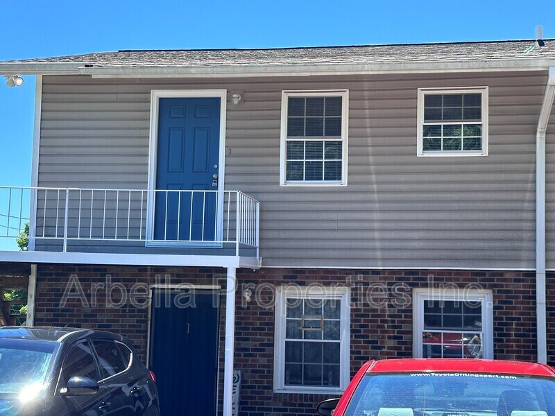 Primary Photo - 268 Brookside Dr
