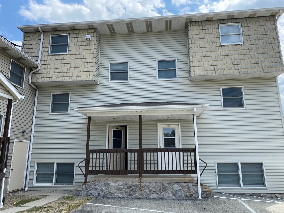 Foto principal - 722 South St