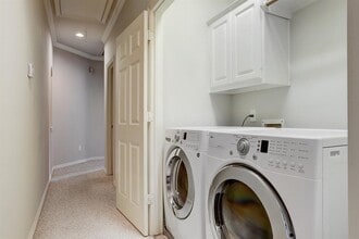 Building Photo - 2822 Briarhurst Park