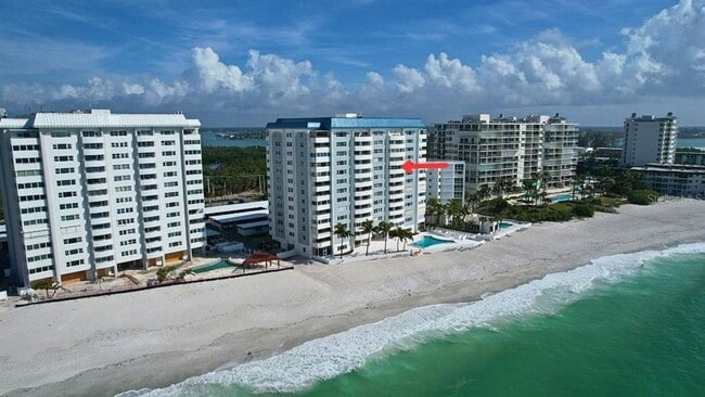 Foto del edificio - 1750 Benjamin Franklin Dr