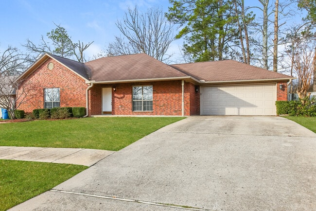 Building Photo - 2803 Henson Pl