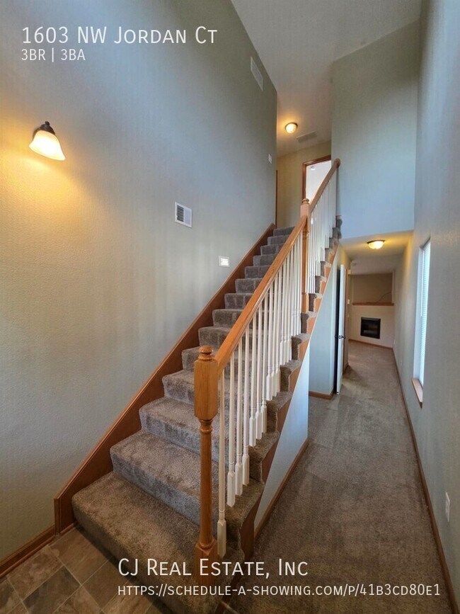 Foto del edificio - 1603 NW Jordan Ct