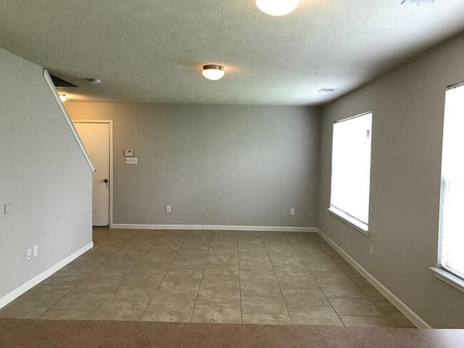 Building Photo - 12702 Claradeen Ct