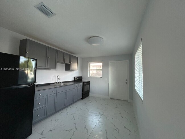 Foto del edificio - 3177 NW 29th St