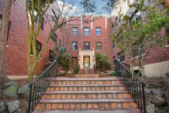 Front Entrance - Glen Eden LLC