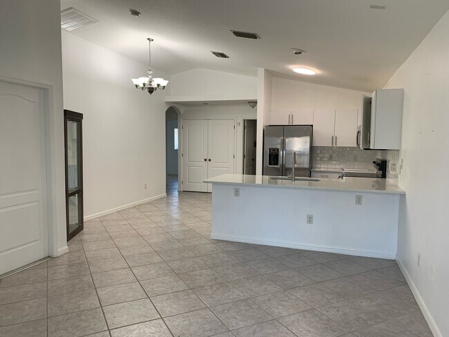 Foto del edificio - 1242 SE 24th Ave