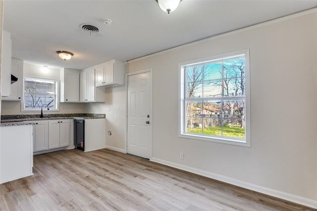 Foto del edificio - 4129 S Henderson St