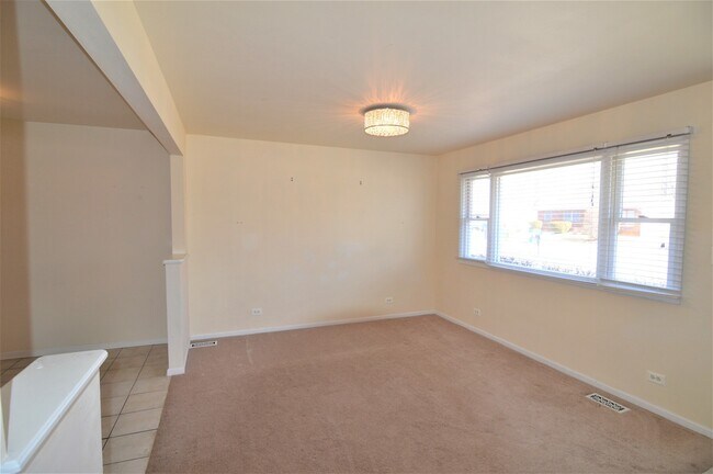 Foto del edificio - 715 Sunset Ln