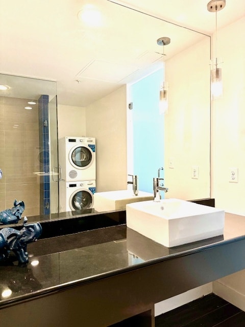 Building Photo - Redwood Place