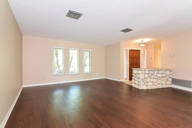 Building Photo - 4138 Macaulay Ln
