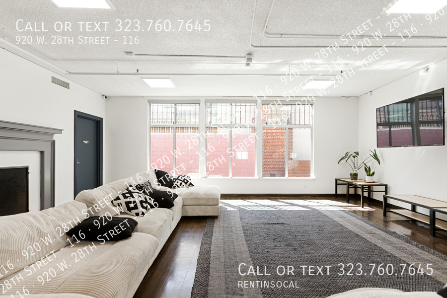 Primary Photo - 920 W 28th St