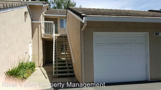 Building Photo - 2 br, 2 bath House - 5905 Gloria Dr. # 7