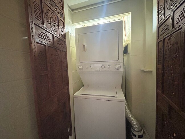 Foto del edificio - 1-Bedroom Condo in Blacksburg