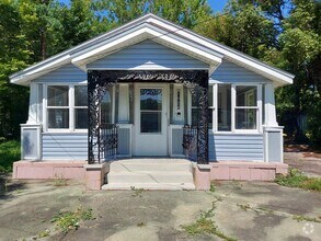 Building Photo - 1026 Melson Ave