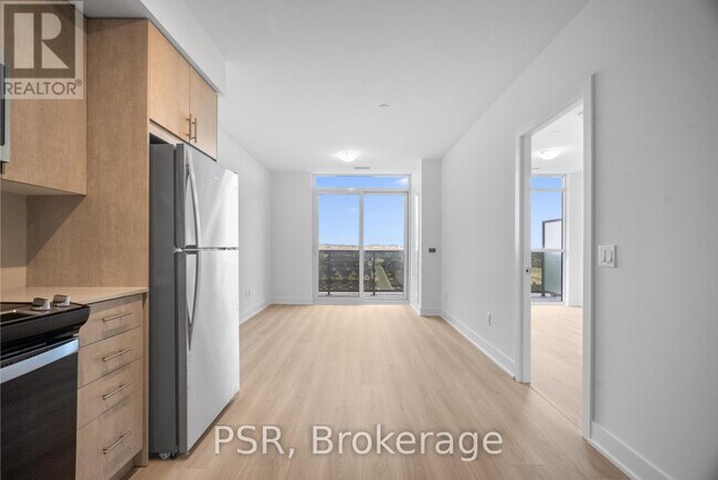Photo du bâtiment - 2545-2545 Simcoe St N