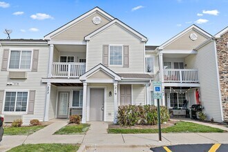 Building Photo - 219 Silverstone Dr