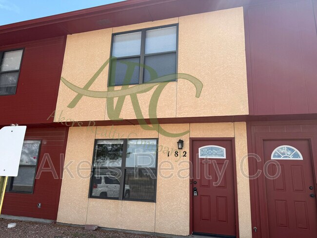 Foto del edificio - 182 E Spaulding Ave