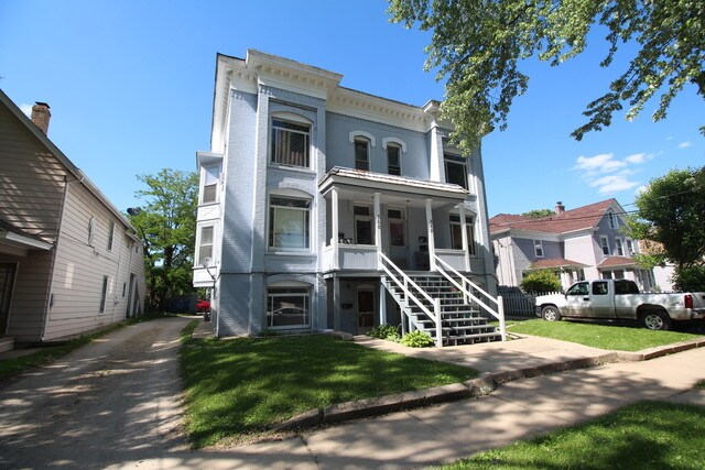 Building Photo - 360 Prairie St