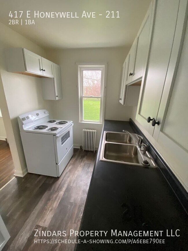 Foto del edificio - 417 E Honeywell Ave