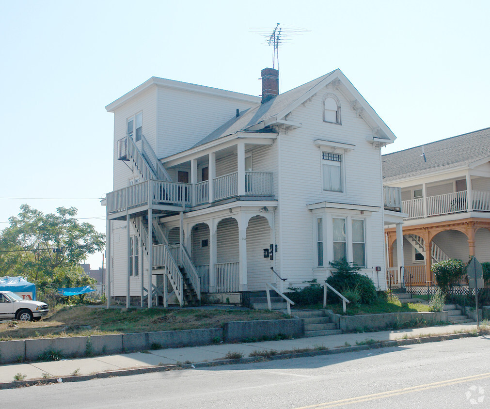 Primary Photo - 352-354 Haverhill St