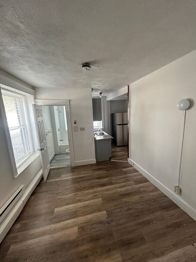 Foto del edificio - 1 Hitchcock Rd