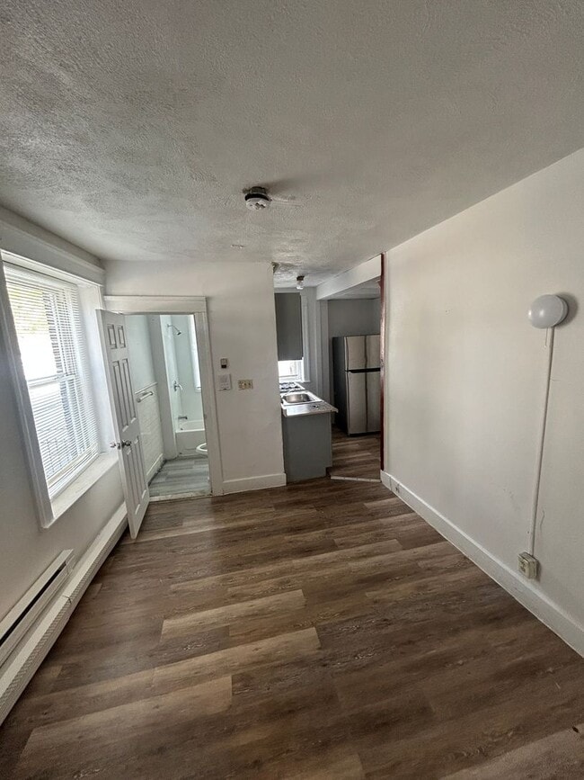 Building Photo - 1 Hitchcock Rd