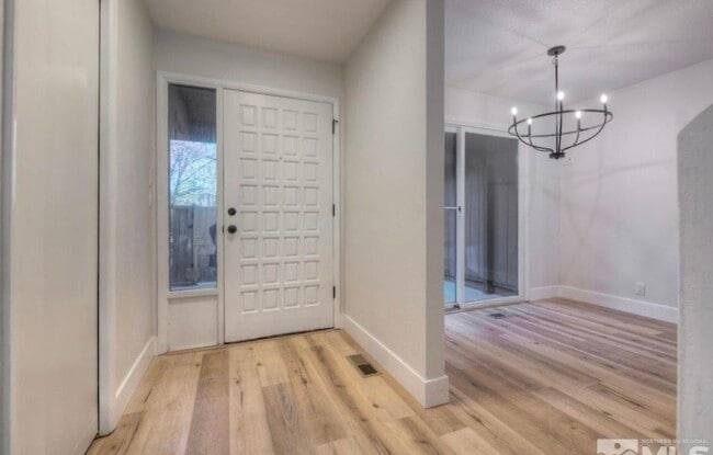 Building Photo - 2014 Branch Ln