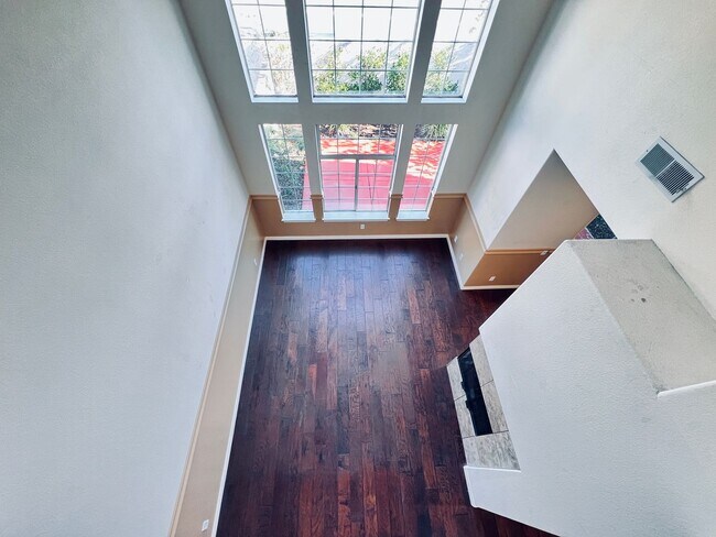 Foto del edificio - San Marcos Ambiance Townhome 3 Bed 2.5 Bath