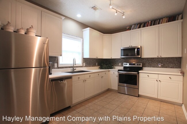 Building Photo - 3 br, 2.5 bath House - 1297 North Dean Rd