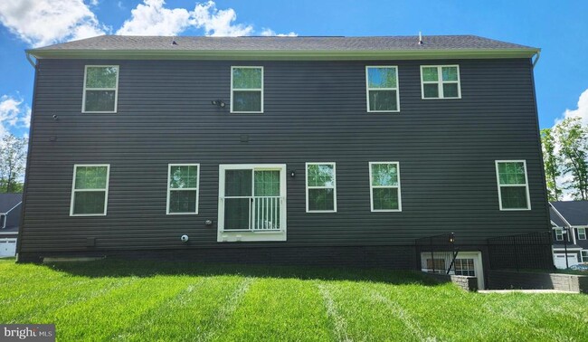 Foto del edificio - 8703 Davis Ct