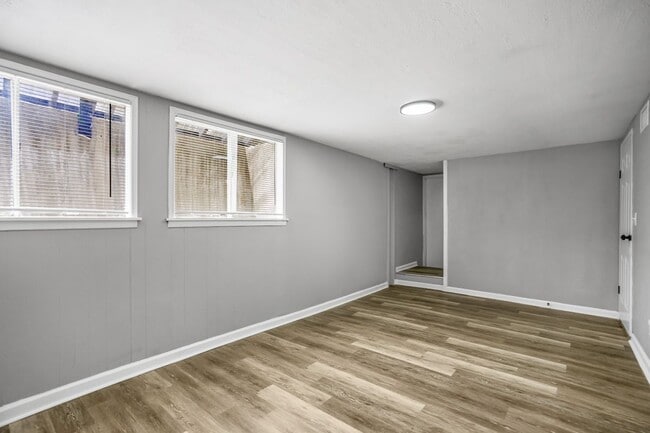 Foto del edificio - 8433 Kessler St