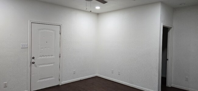 Foto del edificio - 629 S 5th St