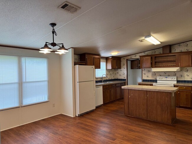 Photo - 4 Bedroom Double Wide in North Wakulla House