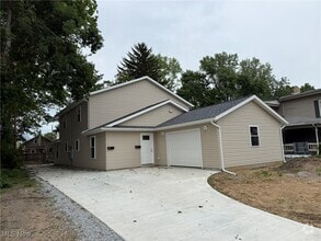 Building Photo - 430 2nd Dr NE