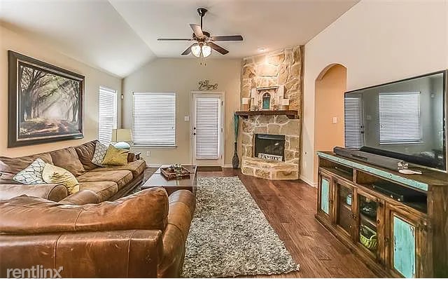 Building Photo - 4 br, 3.5 bath House - 2648 Frances Lane