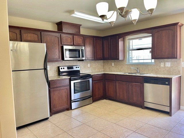 SS appliances, W & D....and much more!! - 3607 Sheraton Ave