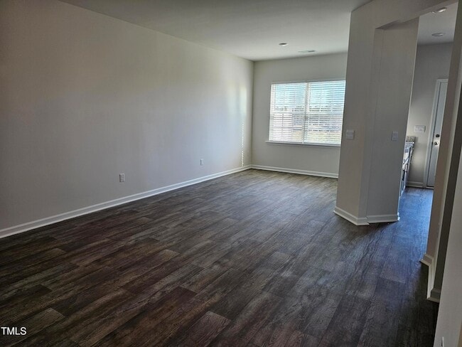 Building Photo - 111 Starlight St