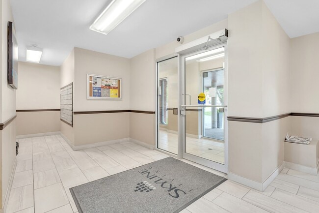 Building Photo - Lasalle I & II Apartments