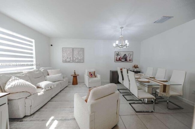 Foto del edificio - 12869 SW 233rd Terrace