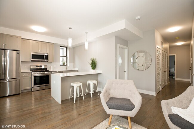 Foto del edificio - 5038 S St Lawrence Ave