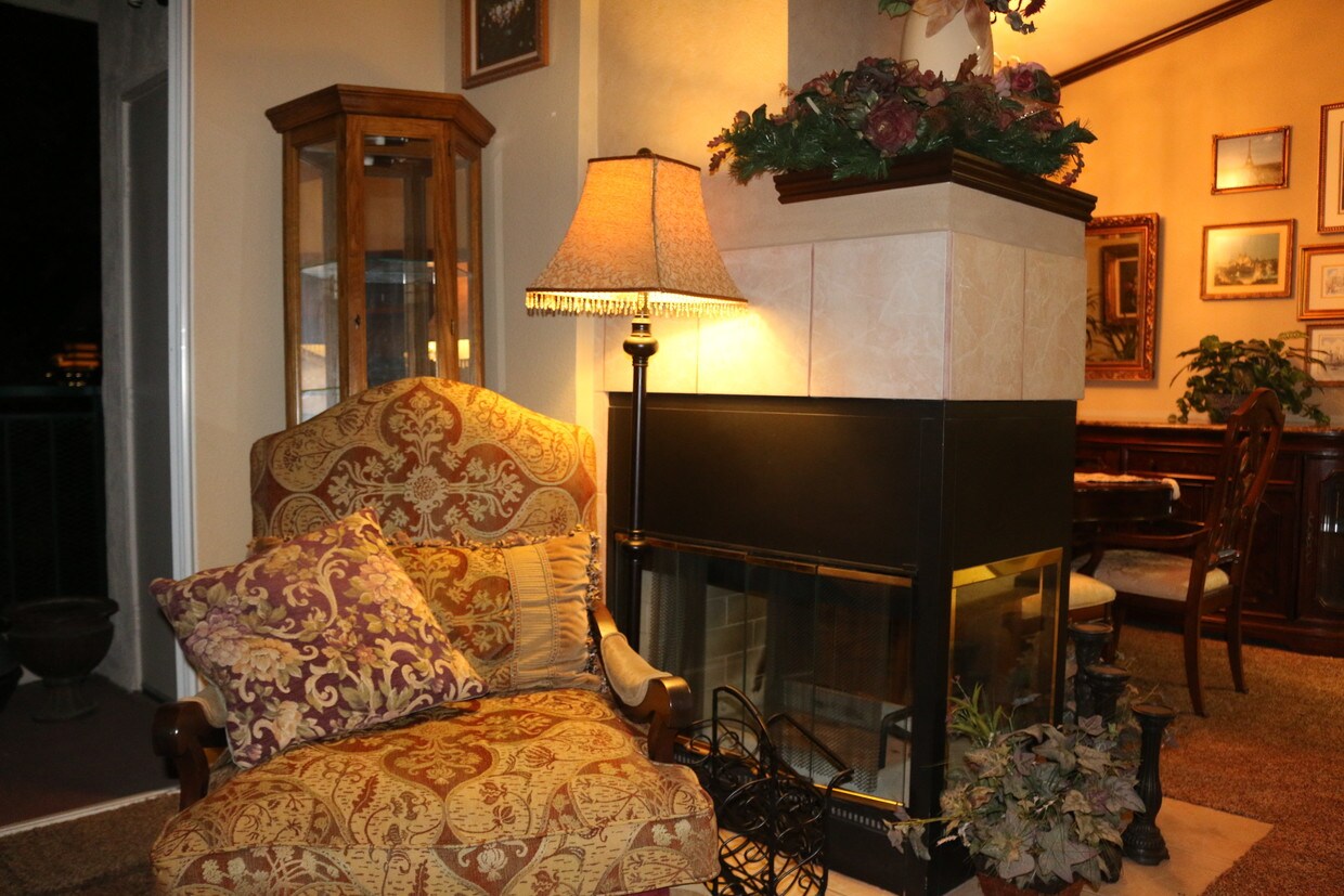 Living room with fireplace - 680 Camino De La Reina