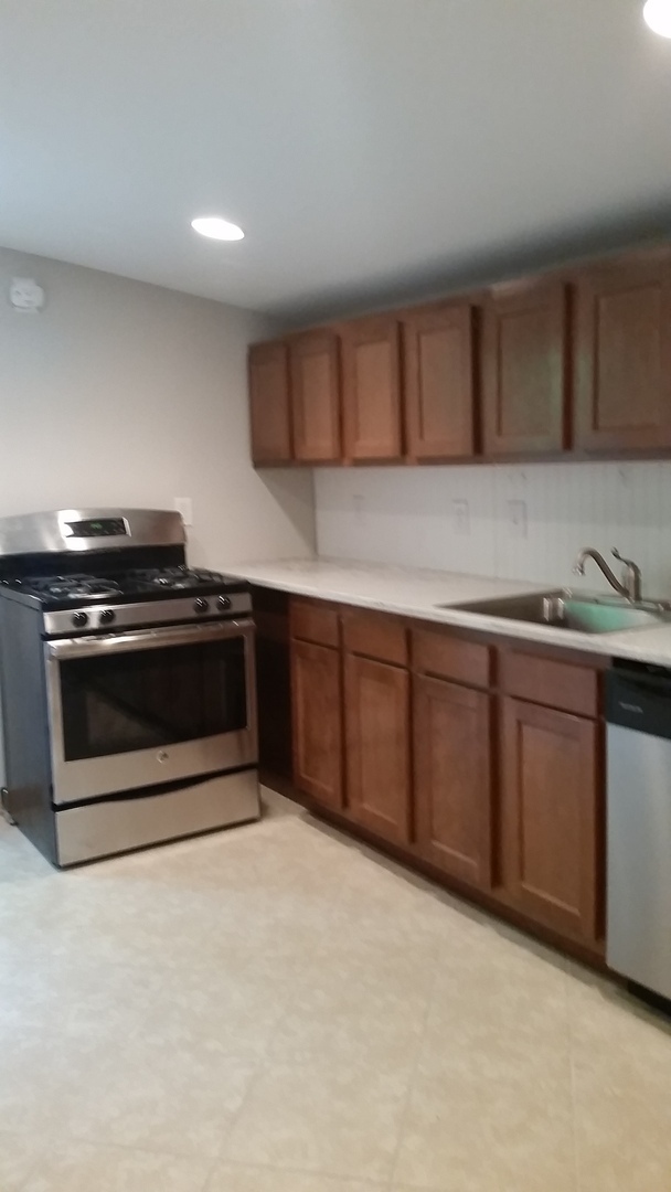 Building Photo - Upper Level 2 BR 1 BA Downtown Wilmington
