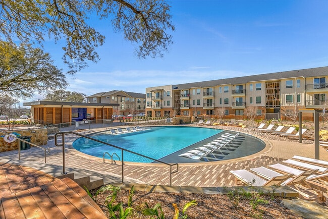 The Scenic at River East apartments — community photo - The Scenic at River East