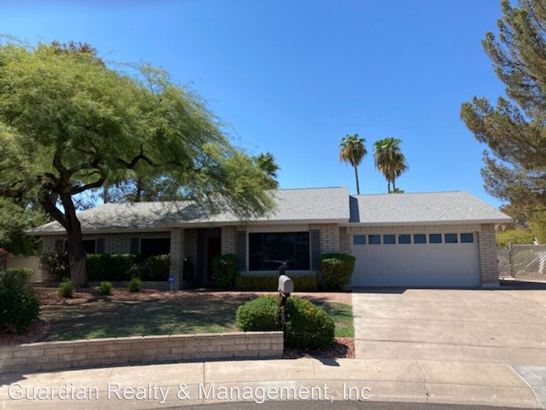 Foto principal - 3 br, 2 bath House - 2602 E Shangri La