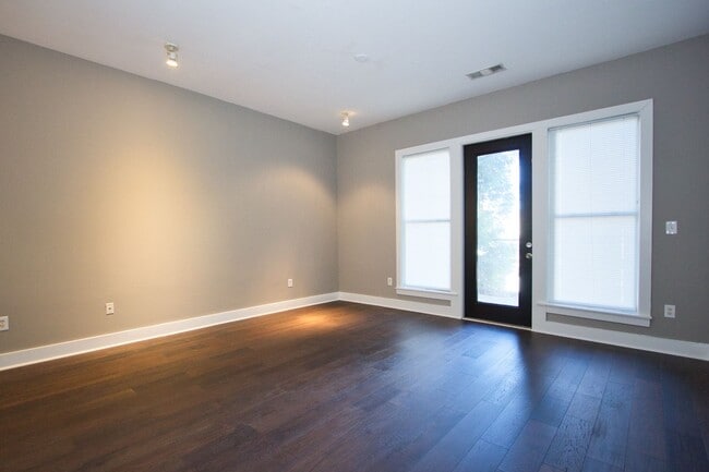 Photo - 1195MT Apartment